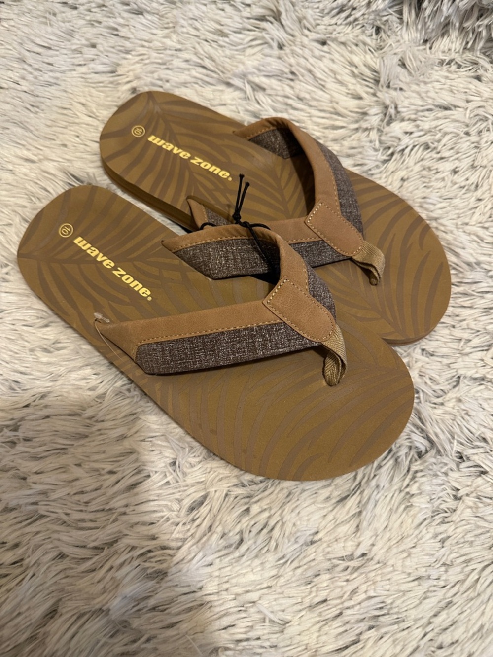 Wave Zone Brown Men's Flip Flops Sandals NWT